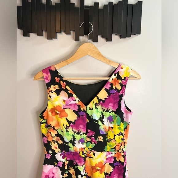 New MUSE Floral Sleeveless Sheath Day to Night Shift Dress Size 8 - Picture 5 of 8